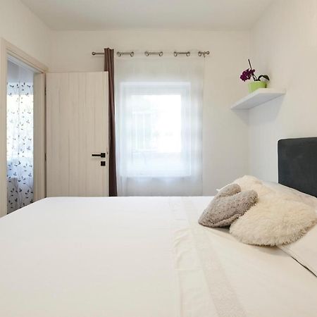 Apartment Josip Ciovo Трогир Экстерьер фото